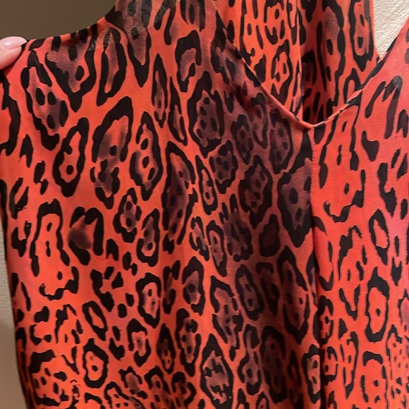 Animal Print Racerback Blouse - Picture 4 of 4